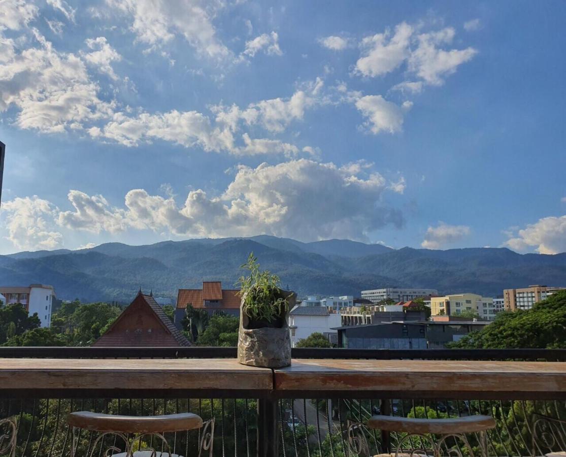 Hotel Yayee Chiang Mai Esterno foto
